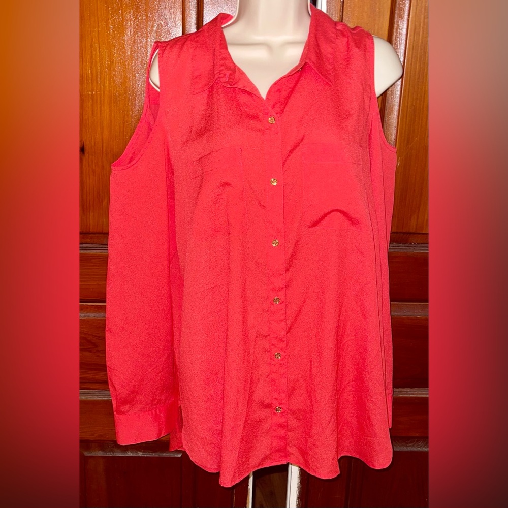 Women’s Calvin Klein Coral Color Cold Shoulder Button Down Shirt. Size XL